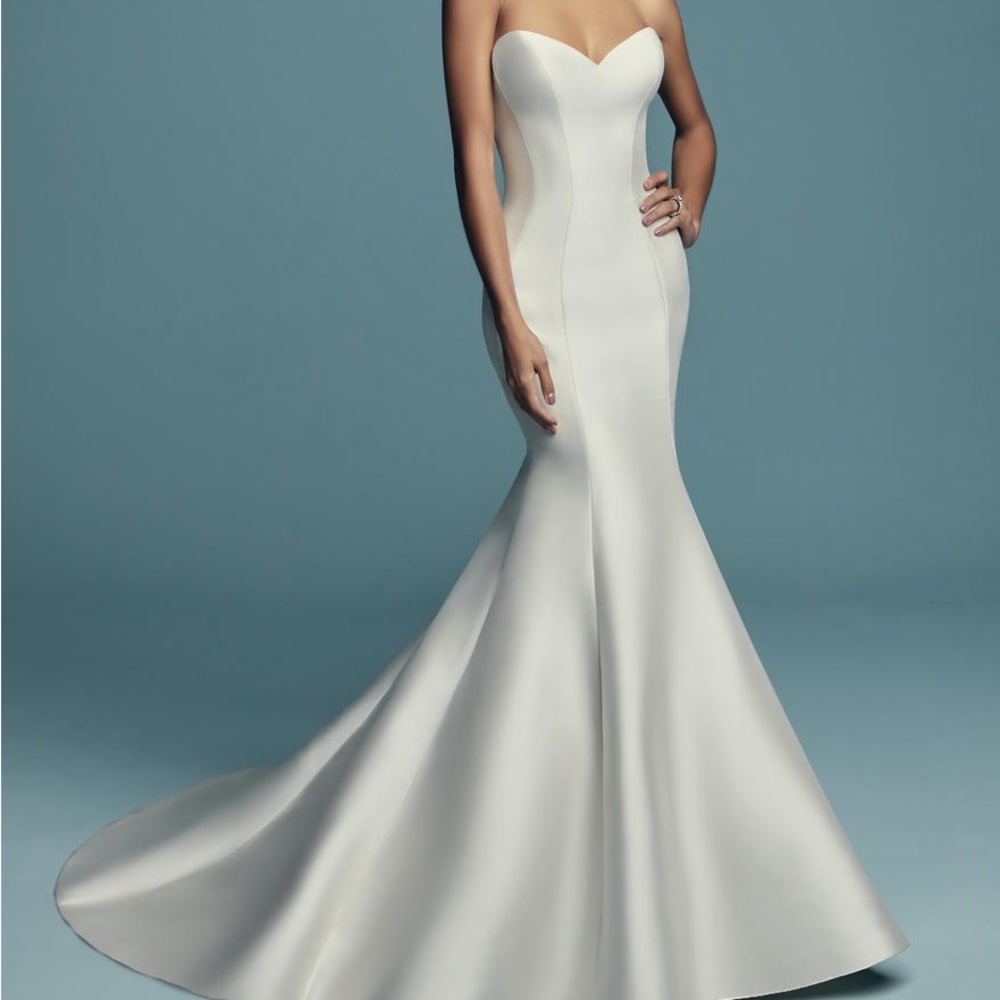 Maggie Sottero Cassidy Wedding Gown New Size 14 Ivory.